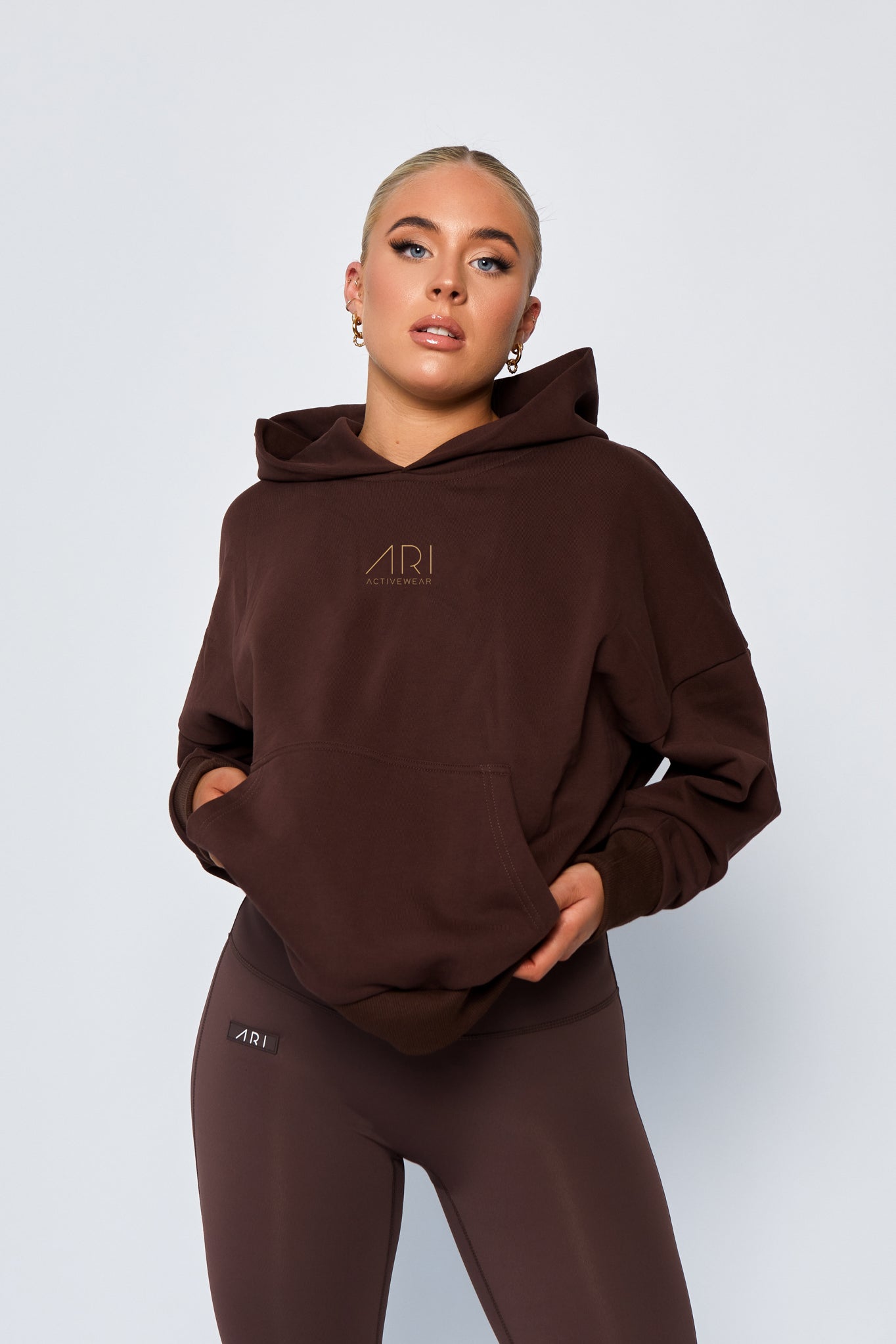 ARI Oversized Hoodie - Chocolate – A R I